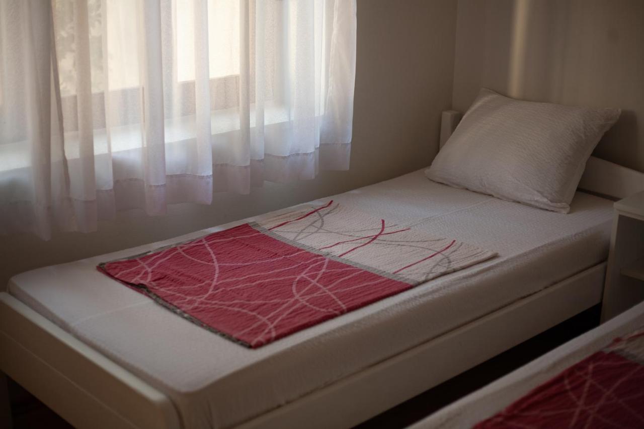 Apartments Azra Mostar Exterior photo